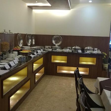 Hotel Seven Hills Tower Agra  Exterior foto