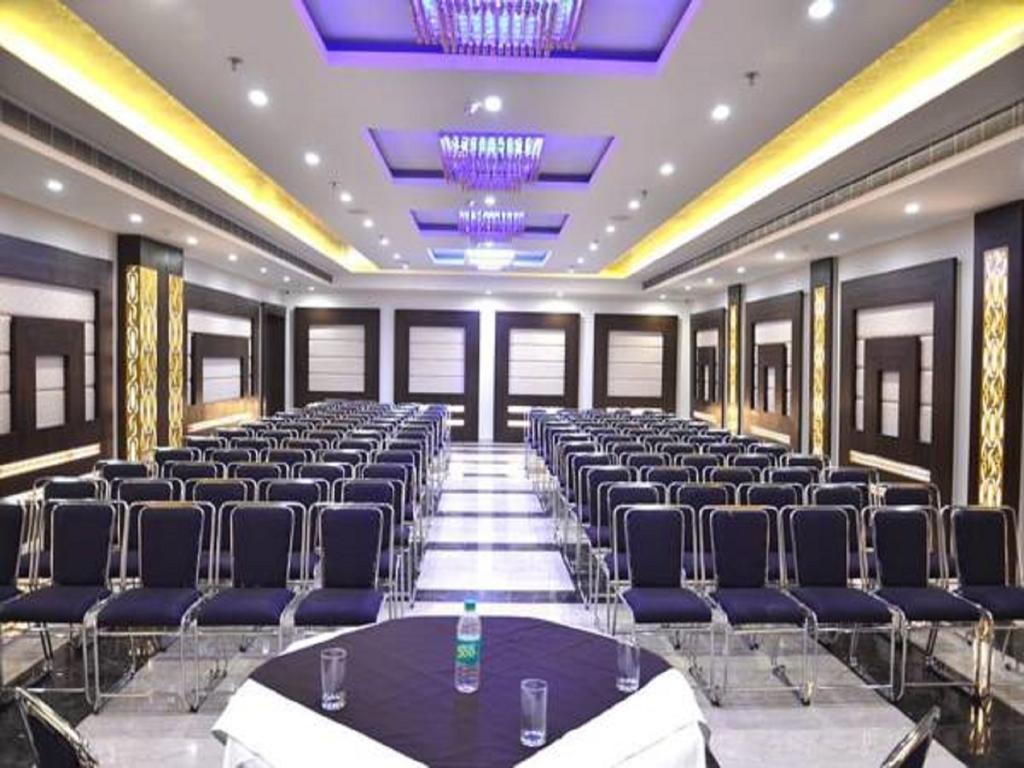 Hotel Seven Hills Tower Agra  Exterior foto