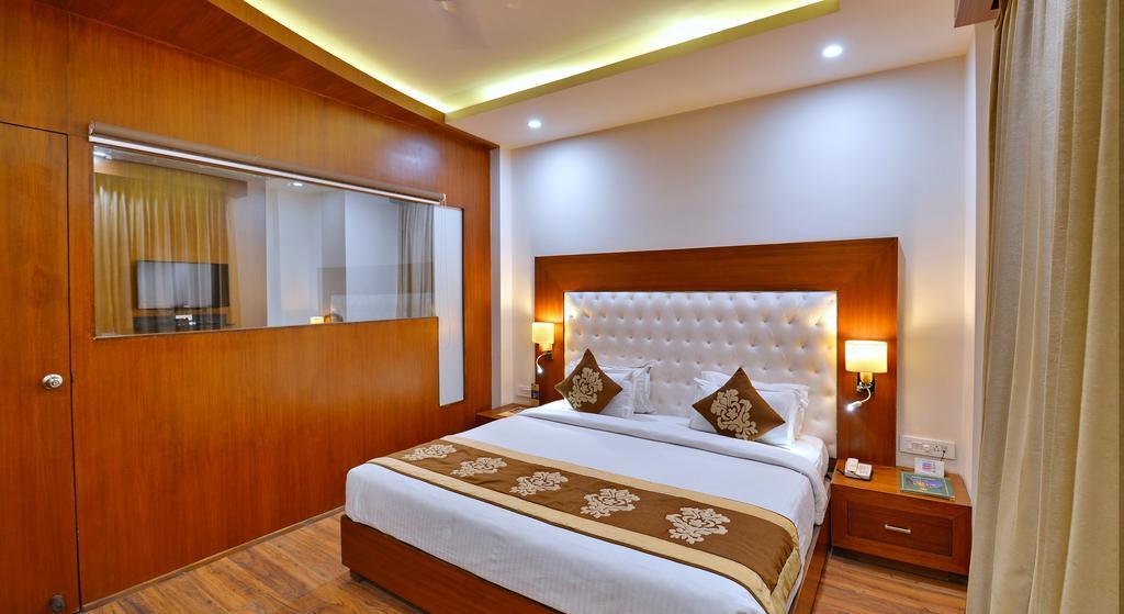 Hotel Seven Hills Tower Agra  Exterior foto