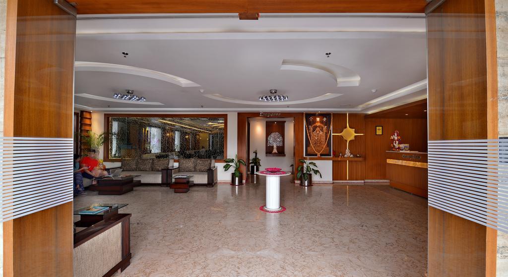 Hotel Seven Hills Tower Agra  Exterior foto