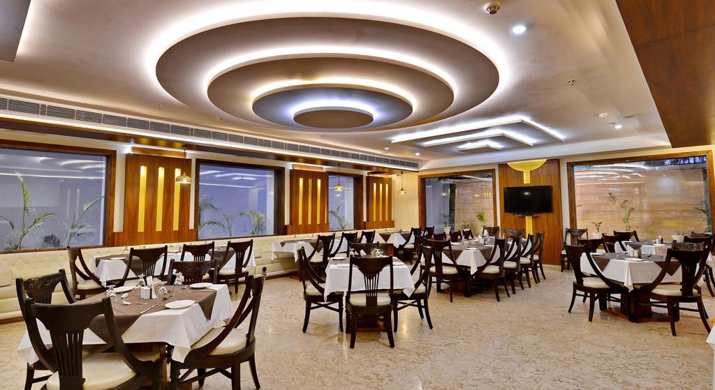 Hotel Seven Hills Tower Agra  Exterior foto